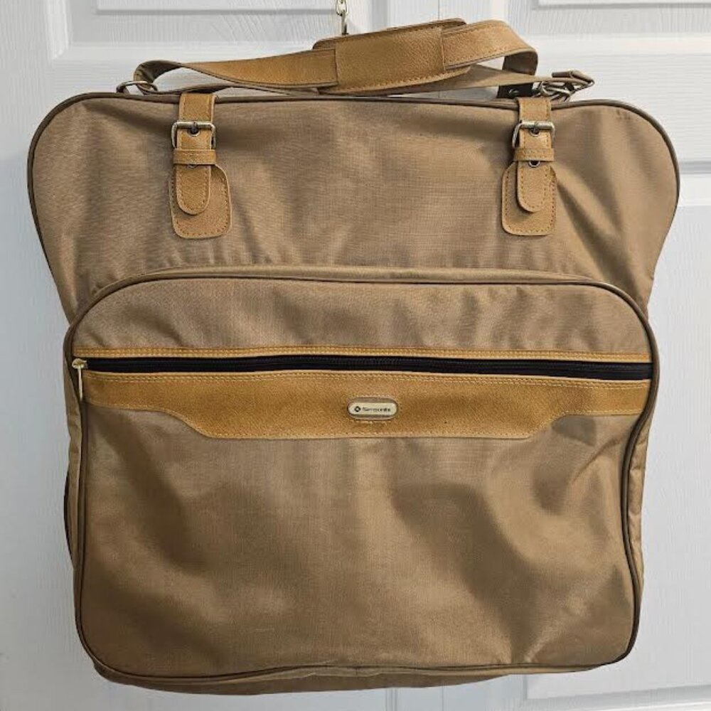 SAMSONITE. 80's Vintage. Garment Bag. Bi-fold Design. Lightweight. 5 Suit.